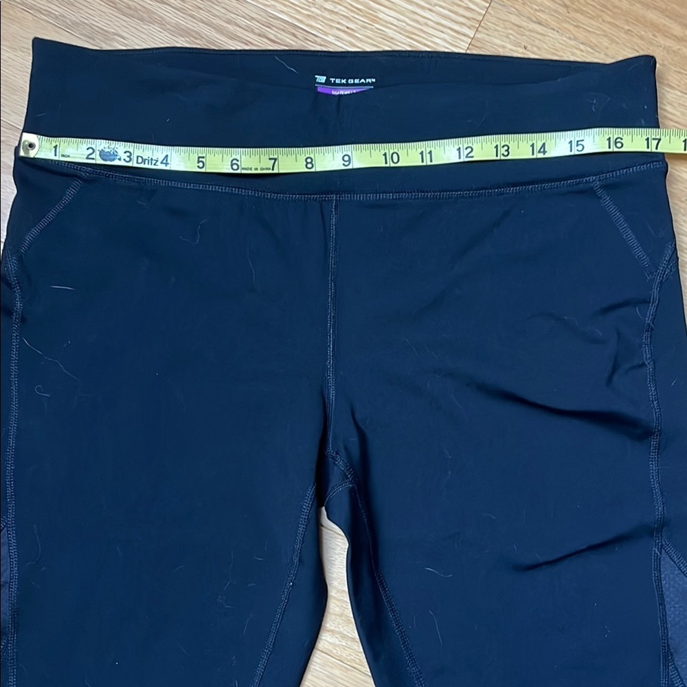 Tek Gear Black Crop Athletic Leggings - Picture 3 of 6